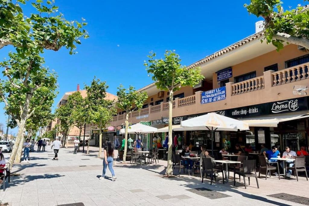 Cozy Central Studio Near The Beach Benalmadena Bagian luar foto